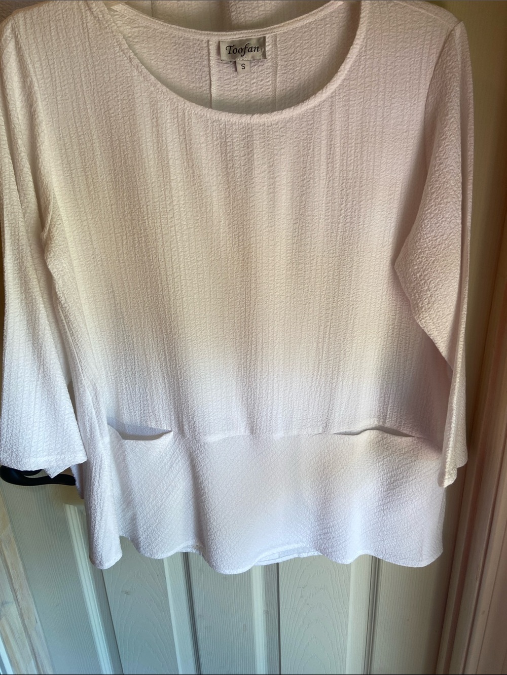 Toofan White Textured Peplum Tunic Top and pants